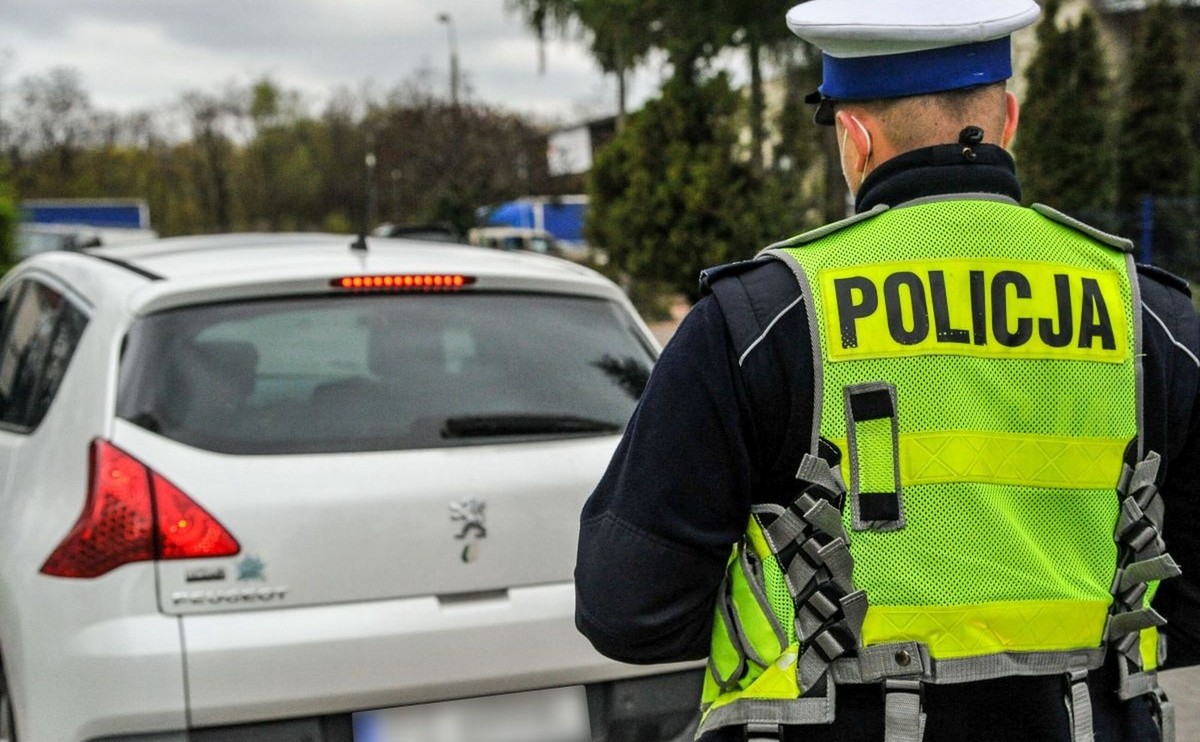 Nawet 150 zł za blankiet prawa jazdy? Każdy kierowca musi iść do urzędu