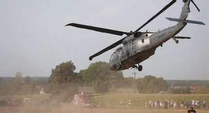 Chwile grozy na pikniku wojskowym. Helikopter zahaczył o linię energetyczną