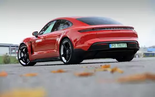 Test Porsche Taycana 4S