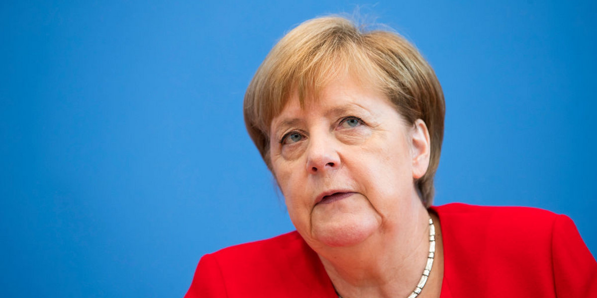 Angela Merkel zaapelowała, by nie przesadzać z pesymistyczną oceną sytuacji gospodarczej.
