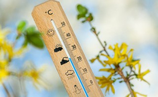 Premier Francji poleciła urzędnikom oszczędzać energię. Zalecenia dotyczą klimatyzacji i ogrzewania