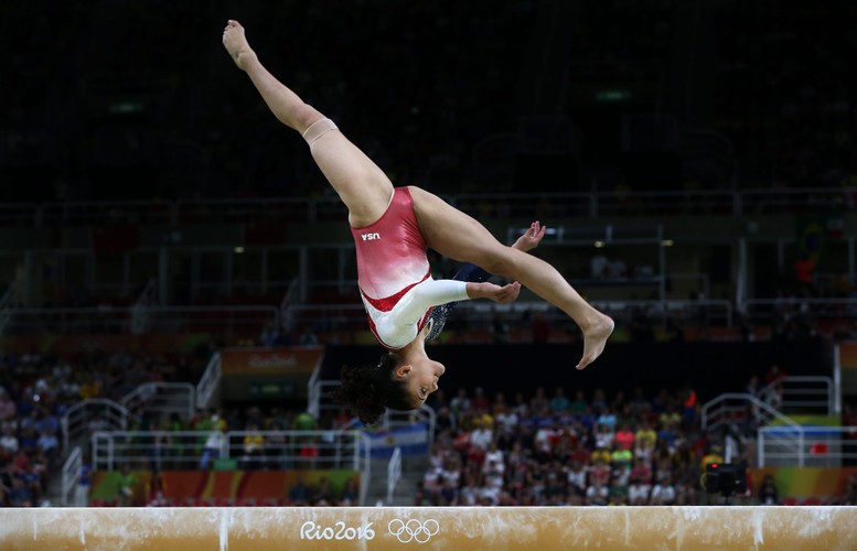 Ładne, zgrabne i do tego chyba z gumy. Gimnastyczki w Rio zachwycają nie tylko umiejętnościami