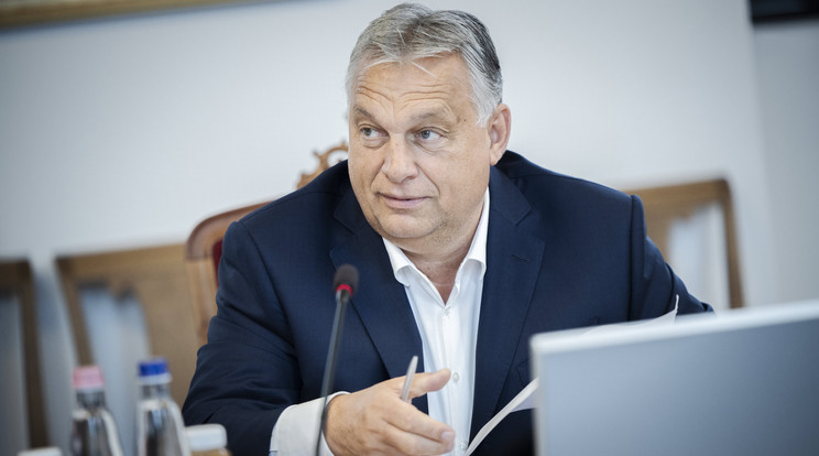 Orbán Viktor miniszterelnök vezetésével ma is megtartották a kormányülést a Karmelita kolostorban / Fotó: MTI/Miniszterelnöki Sajtóiroda/Fischer Zoltán