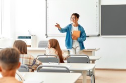 Nowy przedmiot w szkołach od 1 września 2025. Jest jednak problem ze znalezieniem i przeszkoleniem nauczycieli