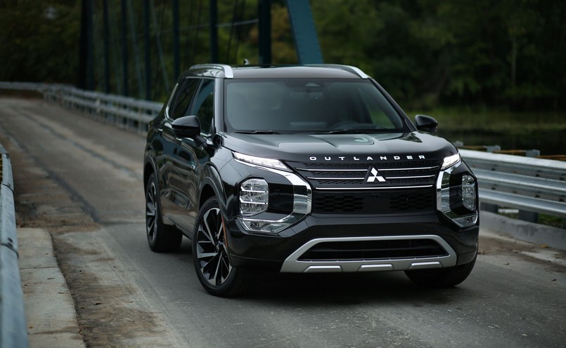 Mitsubishi Outlander PHEV2024