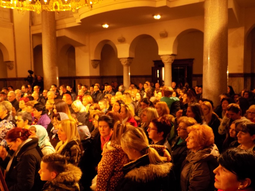 Večernje bogosluženje u Sabornom hramu Hrista Spasitelja u Banjaluci