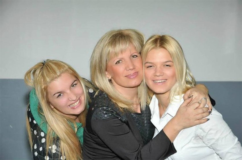 Podrška: Suzana Alar sa ćerkama