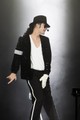 Darvai Károly, azaz Prince Majesty, évtizedek óta építi karrierjét profi táncművészként és Michael Jackson hasonmásaként.