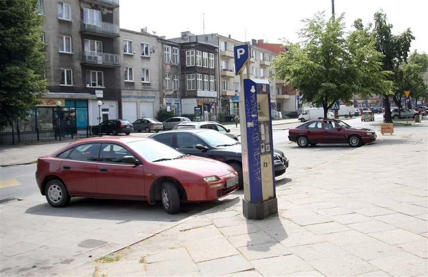 Zróbcie darmowe parkingi przy dworcach