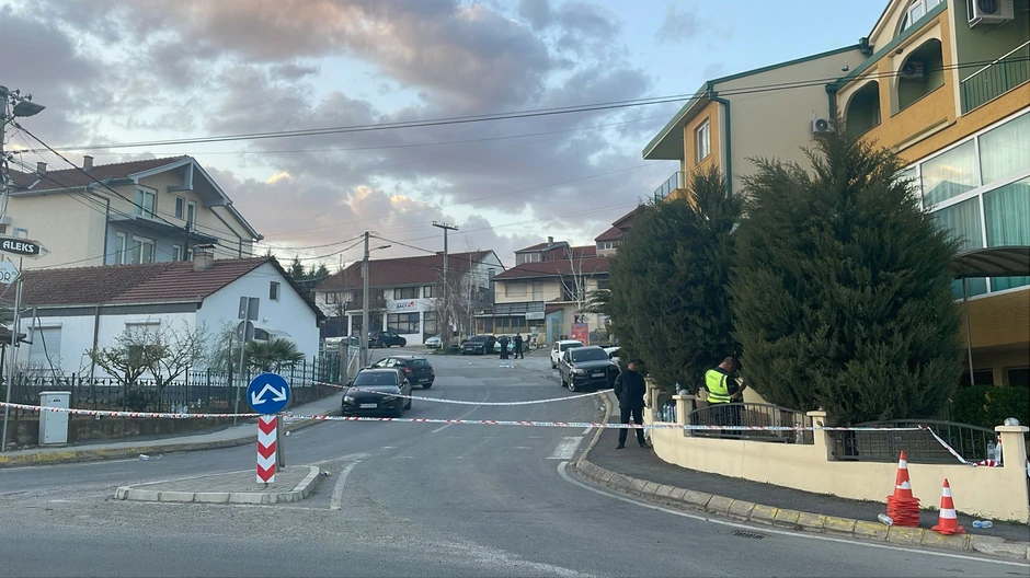 "Blic" na mestu izbijanja požara u diskoteci u Kočanima