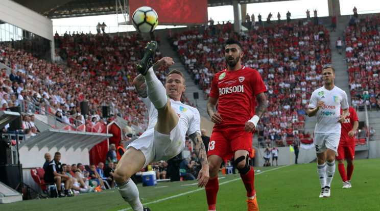 A diósgyőriek a stadionavatón otthon kaptak ki a Mezőkövesdtől – a klub
próbálja megúszni a kiesést /Fotó: MTI /Vajda János