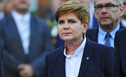 "CASA to nie taksówka powietrzna". Kopacz o podróży premier Szydło