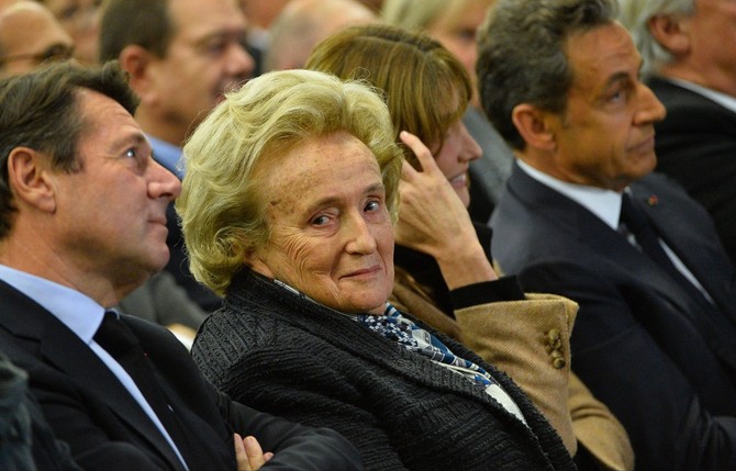 Bernardet Širak 2012. sa Karlom Bruni i Nikolom Sakrozijem