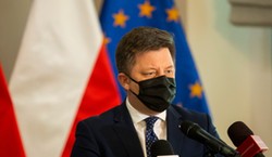 ABW: Hakerzy zaatakowali nie tylko Dworczyka. Ich łupem padły e-maile posłów