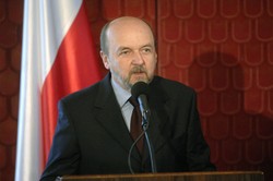 Sąd zdecydował. Europoseł PiS musi przeprosić licealistów