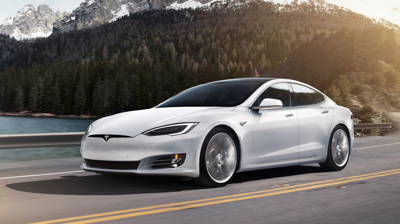 Tesla S – od 368 990 zł