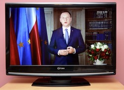 Rzeczniczka PiS: Prezydent pokazał, że szanuje prawo i obywateli