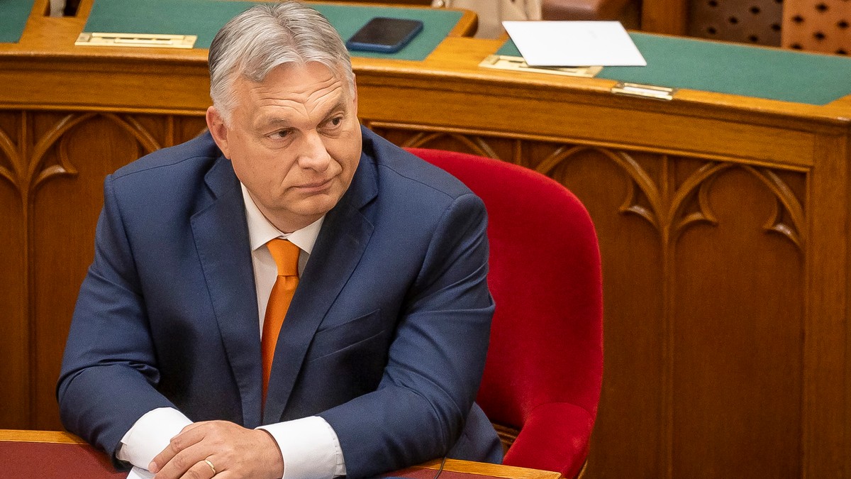 Orbán aláírta: az ukrajnai háború miatt megduplázzák a NAV által kiszabható bírságok összegét