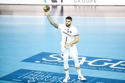 Reprezentant Francji pchnięty nożem w noc sylwestrową