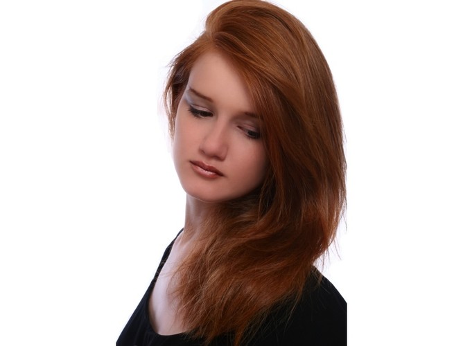 Modne fryzury i kolory włosów - wiosna 2011