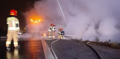 Potworny wypadek na autostradzie A4. Kierowca tira zginął w męczarniach