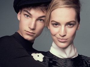 Axente Vanessa elbűvölő mosolya az olasz Vogue-ban