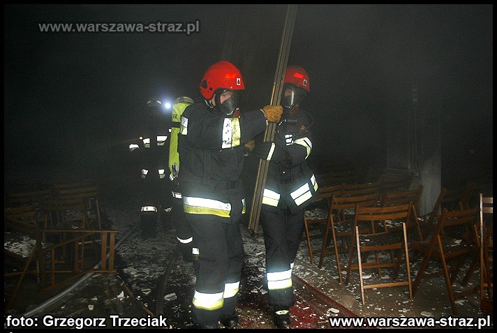 Zniszczeniu uległy stare obrazy