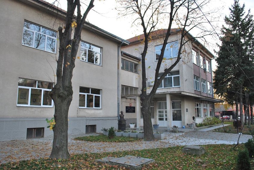 OŠ "Kralj Aleksandar Prvi" na Novom Beogradu