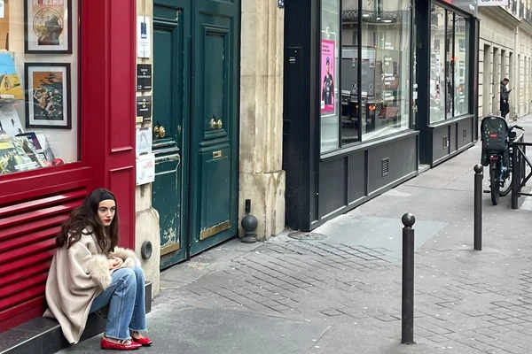 Bila sam u Parizu i ove stvari treba što pre da NAUČIMO OD PARIŽANKI: Njih boli uvo za brendove i pravi su dokaz da se stil ne može kupiti novcem