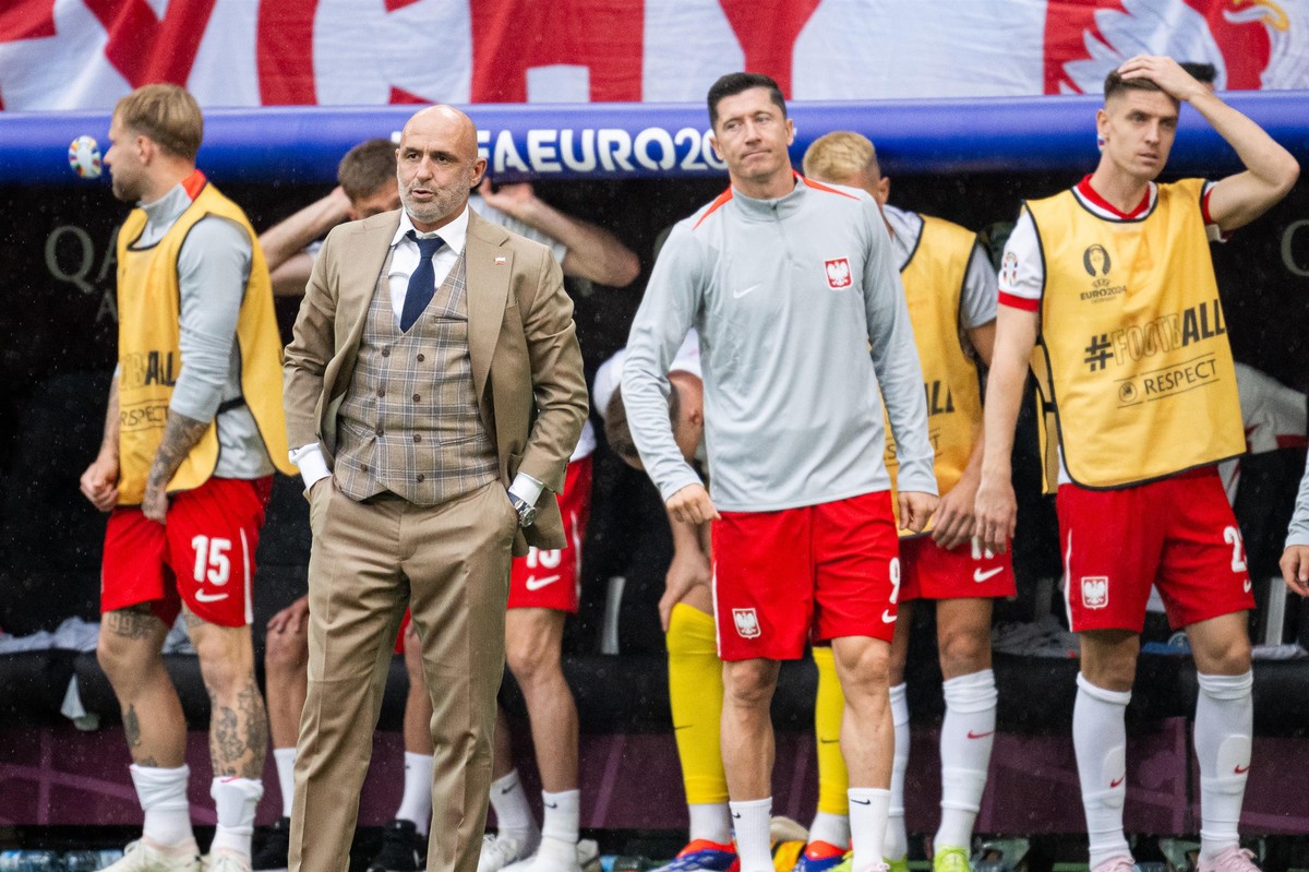 Niespodziewany wątek w sporze Roberta Lewandowskiego z Michałem Probierzem. Nagle pojawiła się Sylwia Grzeszczak