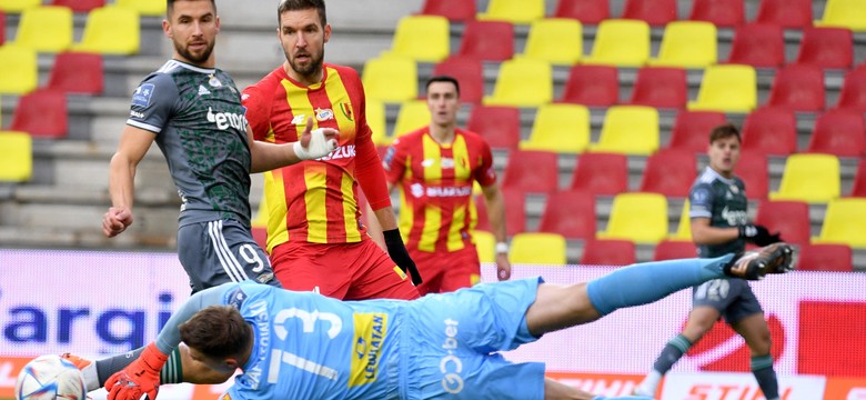 Korona w "dziesiątkę" dowiozła 1:0 do ostatniego gwizdka sędziego [WIDEO]