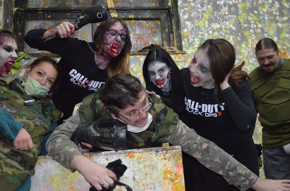 "Zombiji" i novinari na promociji u Beogradu