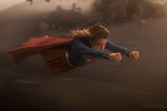 Kad bi Supermen bio više ogorčen i osvetoljubiv, to bi izgledalo ovako: Stiže "Supergirl" u domaće bioskope