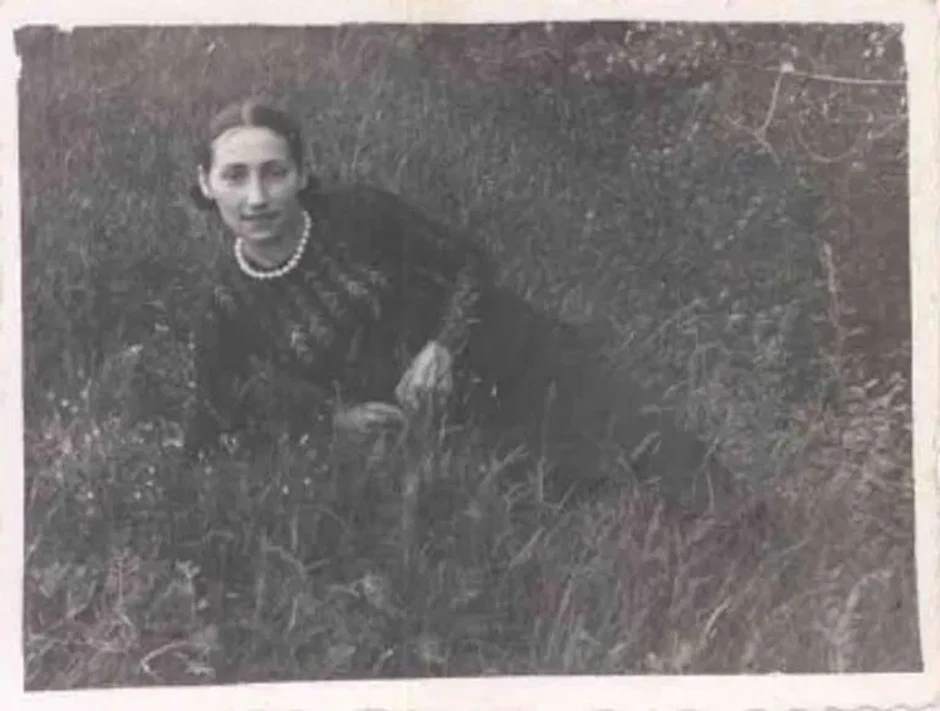 Hanina majka Haja pre rata