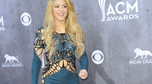 Shakira w prześwitującej sukni