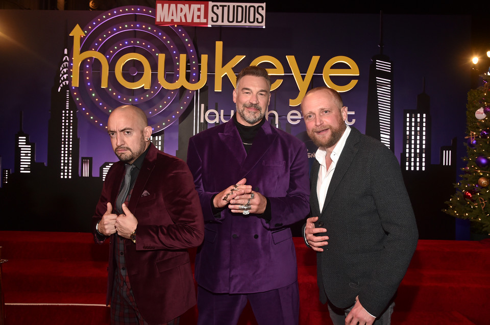 Carlos Navarro, Aleks Paunovic i Piotr Adamczyk na premierze "Hawkeye"