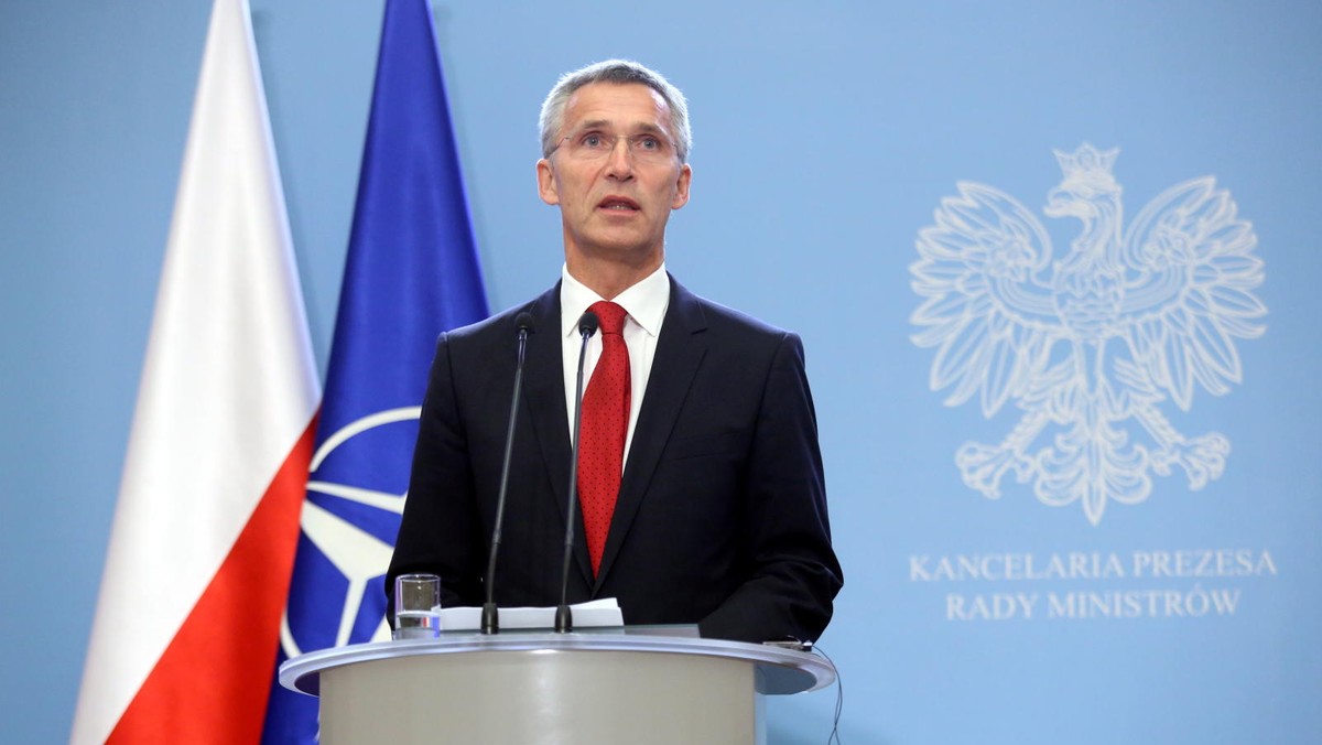 Sekretarz generalny NATO Jens Stoltenberg ocenił w Warszawie, że Polska, deklarując podniesienie wydatków na obronność do 2 proc. PKB, stanowi wspaniały przykład dla innych krajów Sojuszu. "Mam nadzieję, że pozostałe państwa pójdą w państwa ślady" – podkreślił.