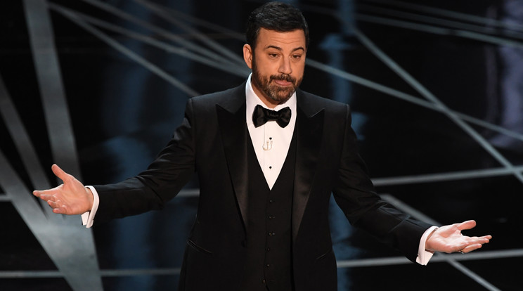 Jimmy Kimmel a könnyeivel küszködött a hétfő esti műsorában /Fotó: AFP