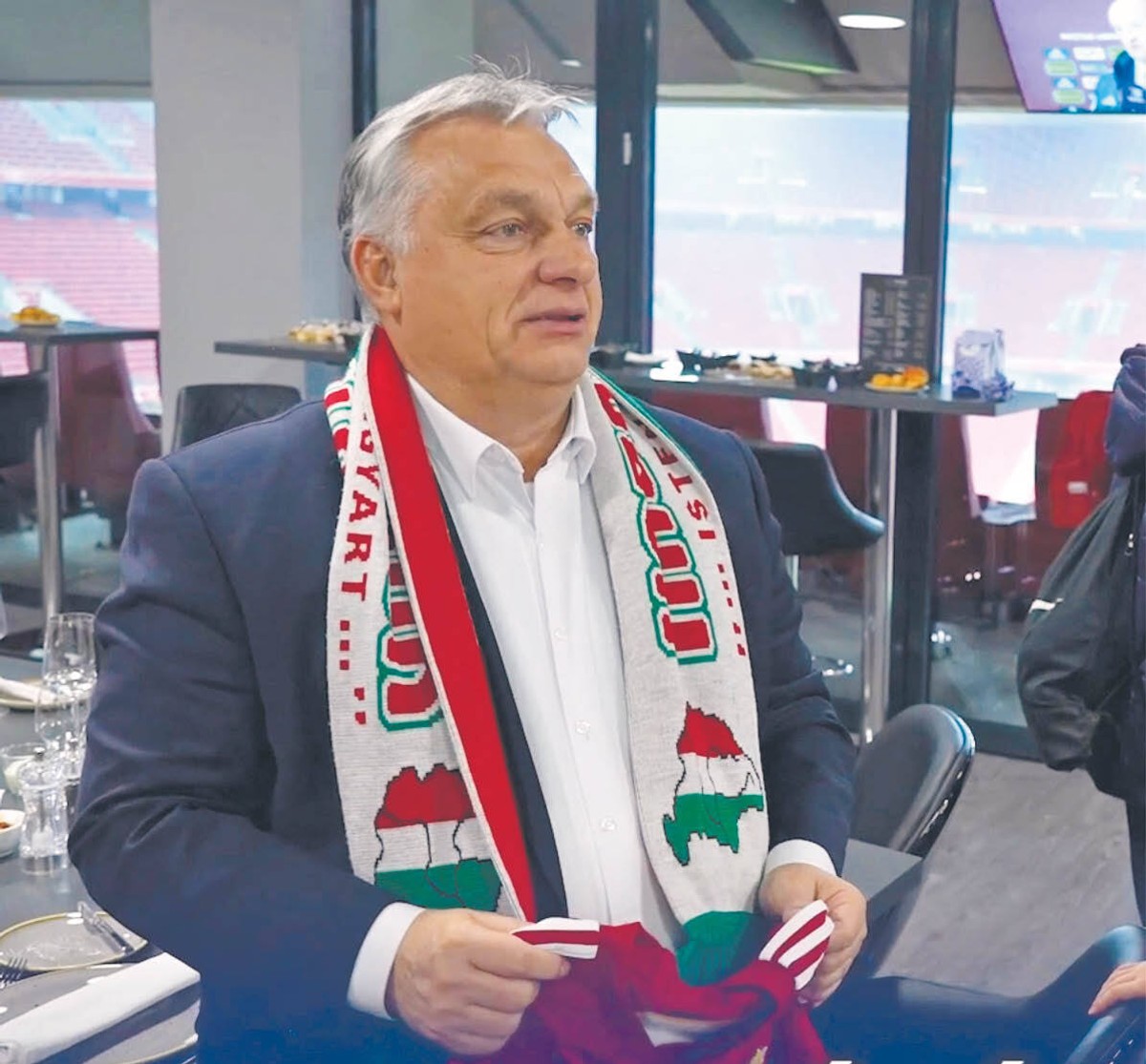Premier Węgier na meczu z Grecją
