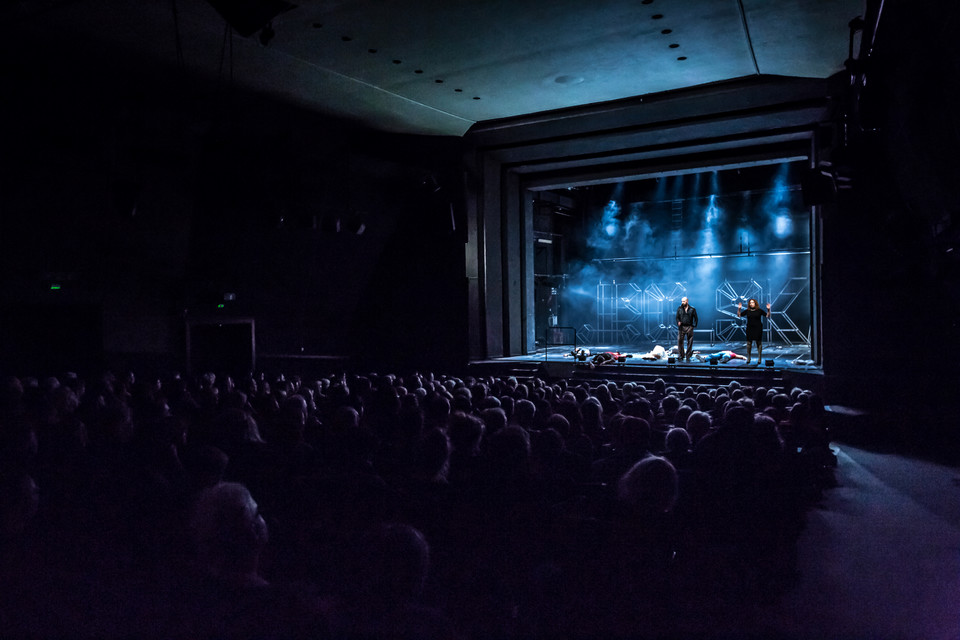 "Mefisto" w reżyserii Agnieszki Błońskiej z Teatru Powszechnego w Warszawie