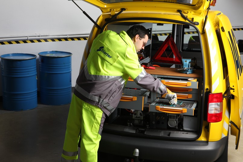 Zepsute auto? Takiego sposobu naprawy w Polsce jeszcze nie było