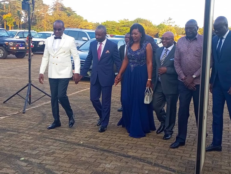 Deputy Speaker Thomas and his wife Anita arriving at the reception