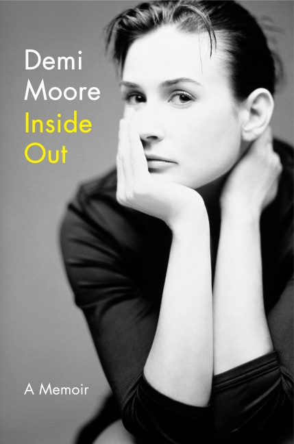 Demi Moore - "Inside Out A Memoir" - okładka autobiografii Demi Moore, która w Polsce ukaże się pod tytułem "Intymnie", nakładem wydawnictwa Agora