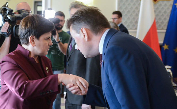 Beata Szydło na posiedzeniu rządu