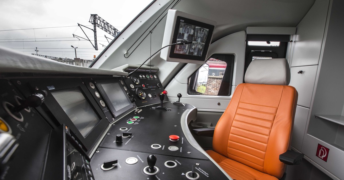 Ile zarabia maszynista pociągu? Płacą lepiej niż w korporacji. Ale chętnych brakuje