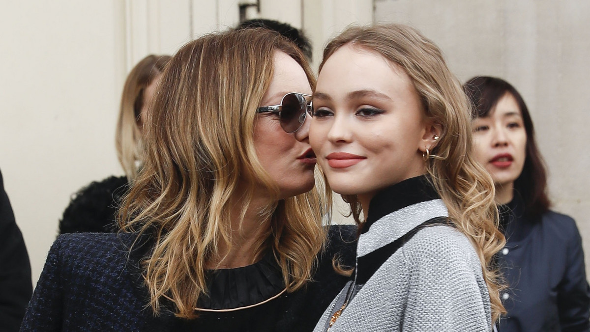 Vanessa Paradis i Lily-Rose Depp na Paris Fashion Week