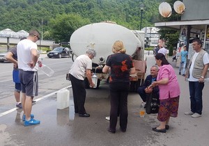 PRIJEPOLJE-vec pet dana grad je bez vode za pice iz gradskog vodovoda foto zeljko dulanovic