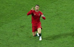 Cristiano Ronaldo zemścił się na Hiszpanach. Oni skazali go na dwa lata więzienia, a on wbił im trzy gole