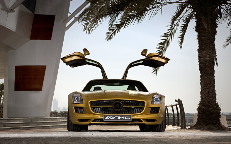 Mercedes SLS AMG