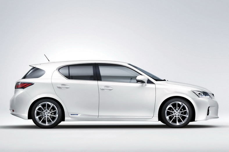 Lexus CT 200h – miało być fajnie, a wyszło jak zwykle